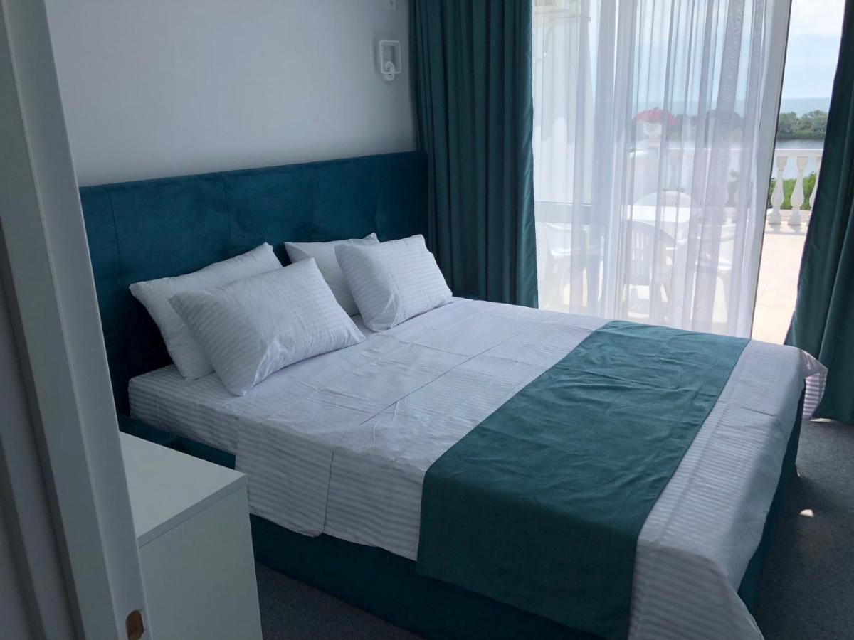 Panorama Briz Hotell Karolino-Buhaz Eksteriør bilde