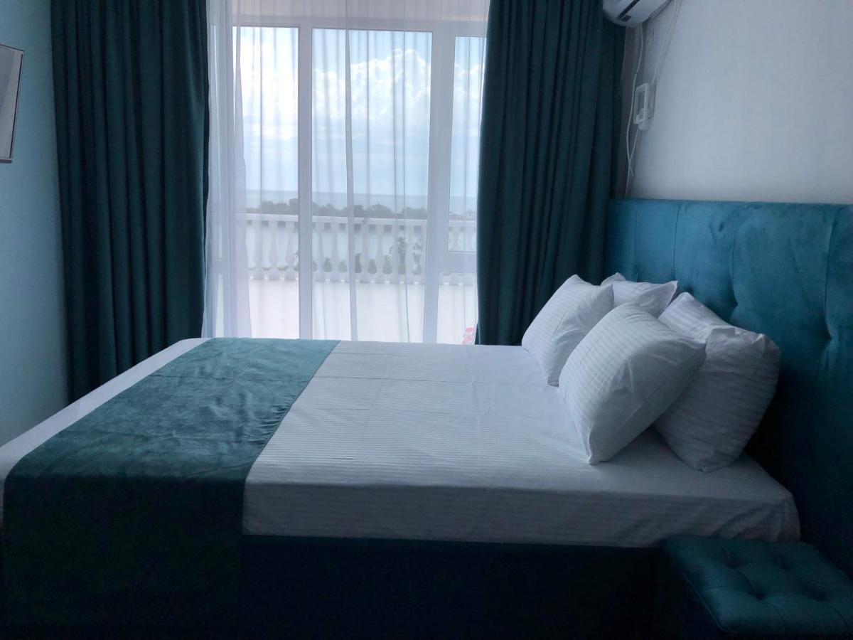 Panorama Briz Hotell Karolino-Buhaz Eksteriør bilde