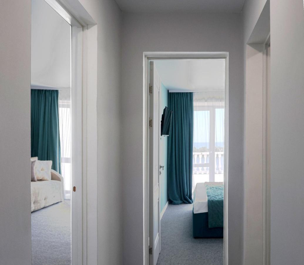 Panorama Briz Hotell Karolino-Buhaz Eksteriør bilde